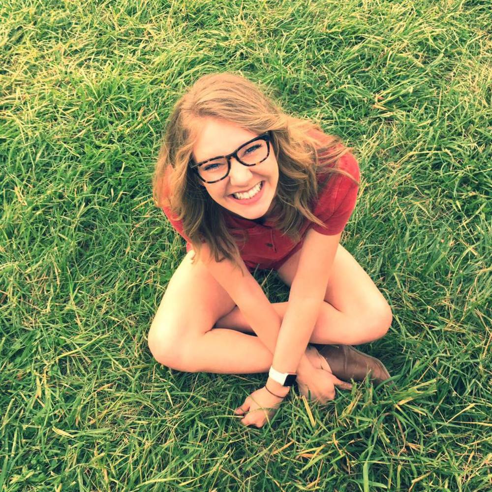 Meet your Posher, Abigail